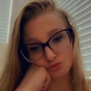 Meet your Posher, Carrie jean